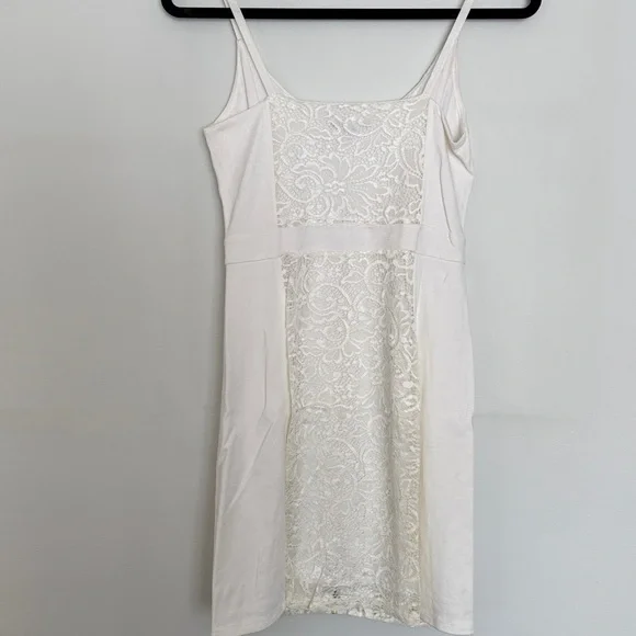 Express Vintage White Midi Lace Dress - Picture 3 of 4
